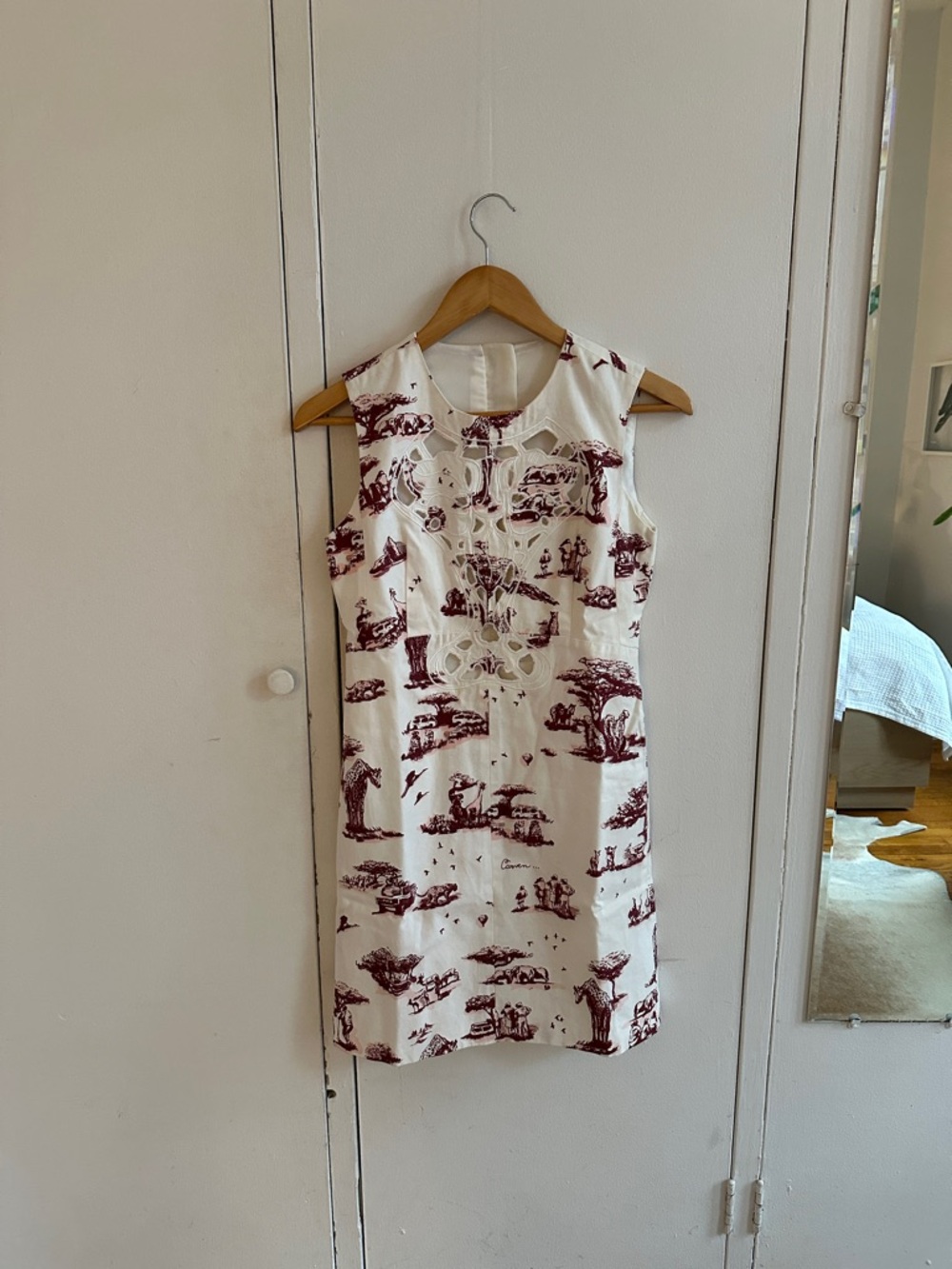 Carven Sleeveless White Dress with Burgundy Toile Print